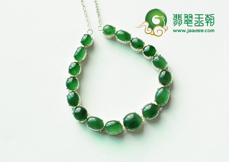 冰种油青缅甸翡翠项链面（共17颗）