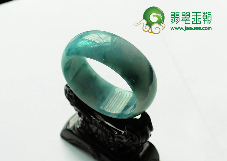 糯冰种飘蓝花带春色缅甸翡翠手镯（58.6mm）
