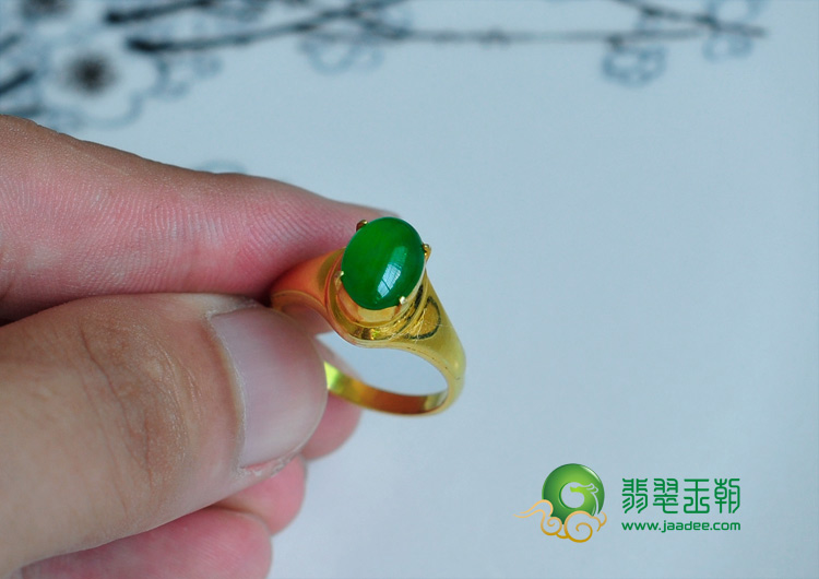 冰种阳绿满绿缅甸翡翠戒面