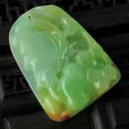 糯冰种三彩缅甸翡翠蝴蝶挂件