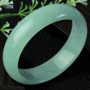 糯冰种淡晴水缅甸翡翠手镯（60.2mm）