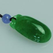 冰种满绿缅甸翡翠福瓜挂件