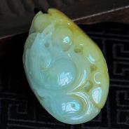 糯冰种黄翡缅甸翡翠年年有余挂件
