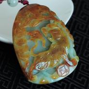 糯冰种红黄翡缅甸翡翠老虎手玩件