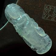 冰玻种略飘花缅甸翡翠站观音挂件