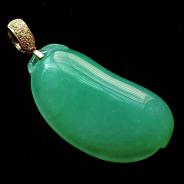 冰种苹果绿缅甸翡翠福瓜挂件