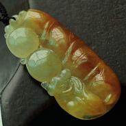 冰种黄翡缅甸翡翠节节高挂件