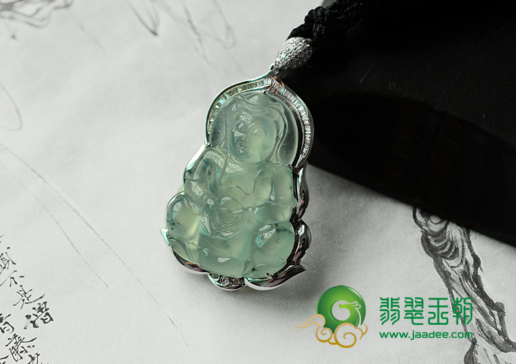 冰玻种晴水略飘花缅甸翡翠包白金观音挂件（真钻）