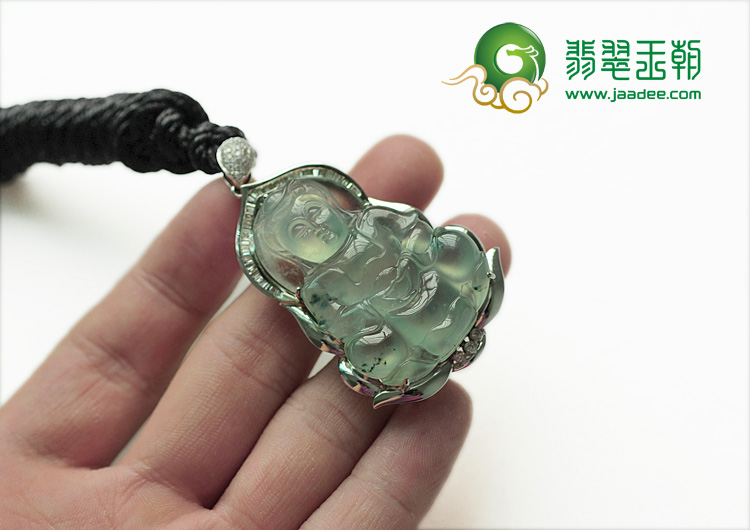 冰玻种晴水略飘花缅甸翡翠包白金观音挂件（真钻）