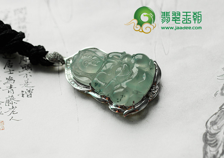 冰玻种晴水略飘花缅甸翡翠包白金观音挂件（真钻）