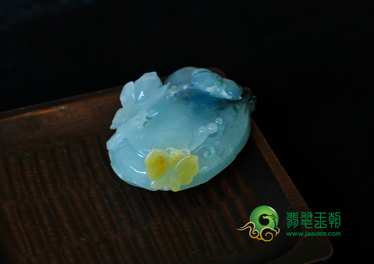 冰种飘蓝花黄翡缅甸翡翠富贵花开挂件