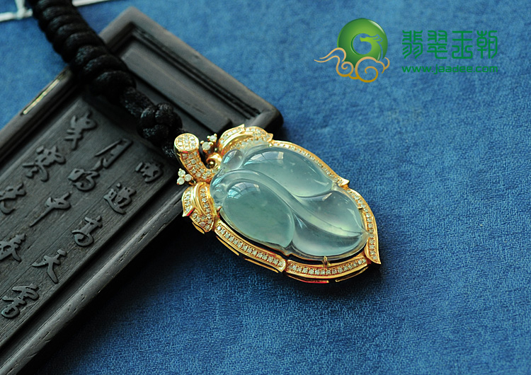 冰玻种飘花缅甸翡翠包玫瑰金金枝玉叶挂件（真钻）