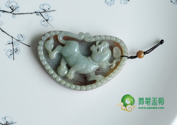 糯冰种褐红翡缅甸翡翠关公头挂件