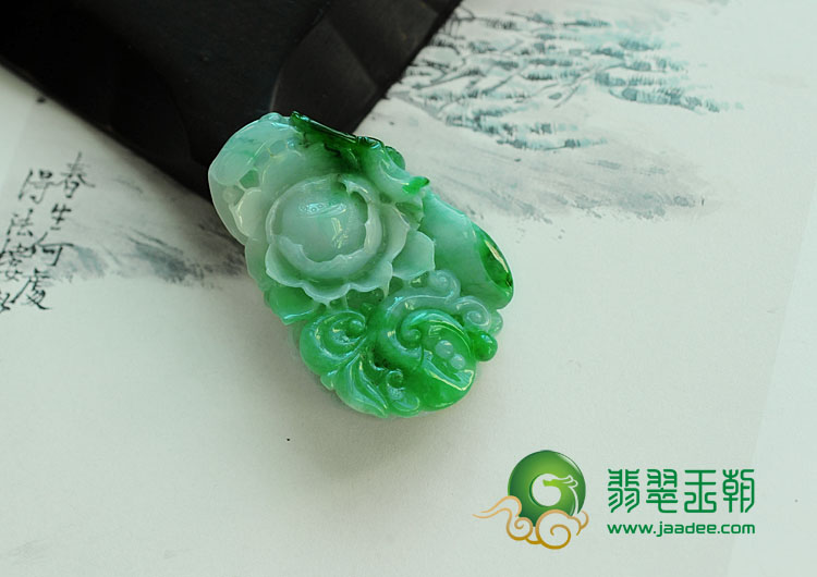 糯冰种翠绿缅甸翡翠花开富贵挂件