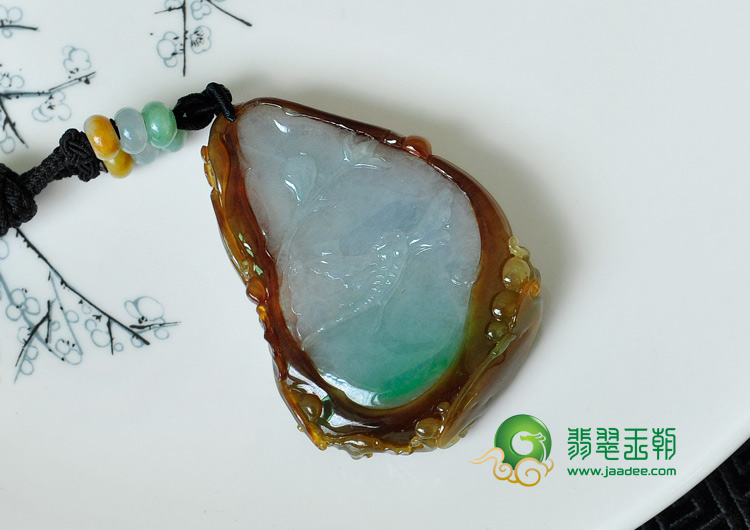 糯冰种三彩缅甸翡翠龙马精神挂件