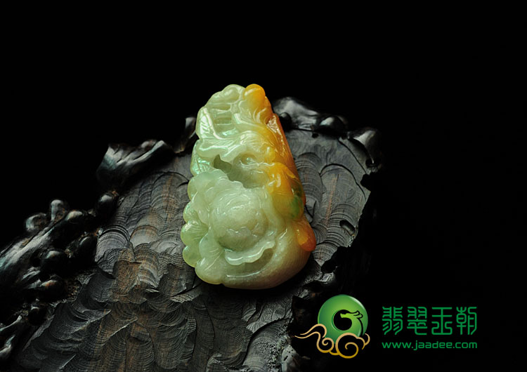 糯冰种黄翡略飘花缅甸翡翠鸟语花香挂件