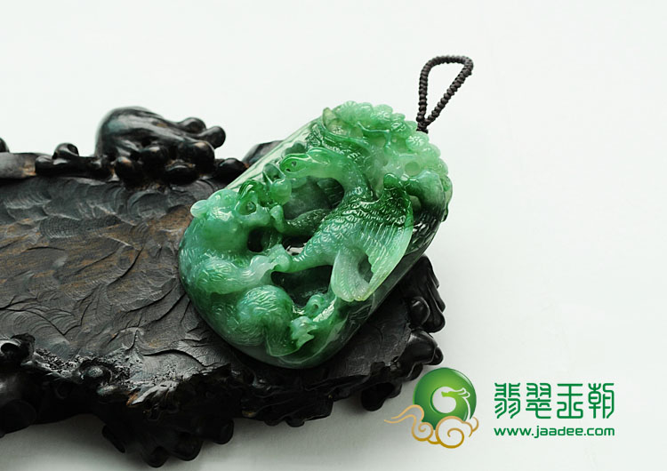 糯冰种瓜皮绿缅甸翡翠英雄挂件