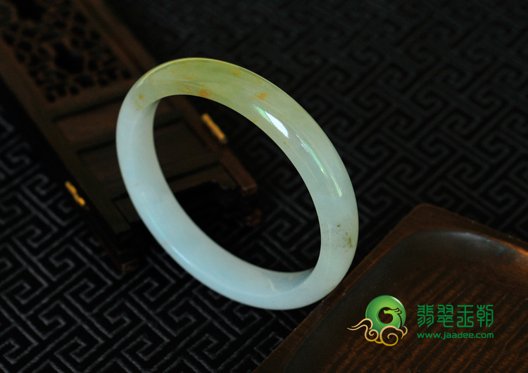 冰种黄翡缅甸翡翠手镯（59.9mm）