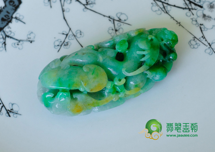 糯冰种黄加绿缅甸翡翠龙行如意手玩件