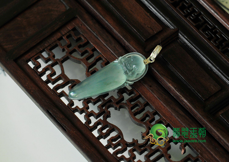 冰玻种晴水缅甸翡翠福寿挂件