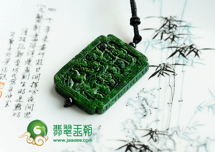 feicui细糯种干青满绿缅甸翡翠鹤鹿同春挂件