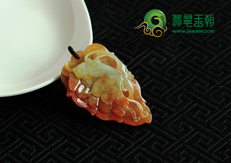 冰种红黄翡缅甸翡翠化蝶飞挂件