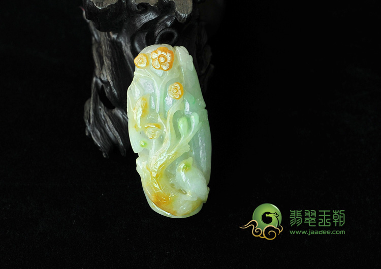 糯冰种三彩缅甸翡翠喜上眉梢挂件