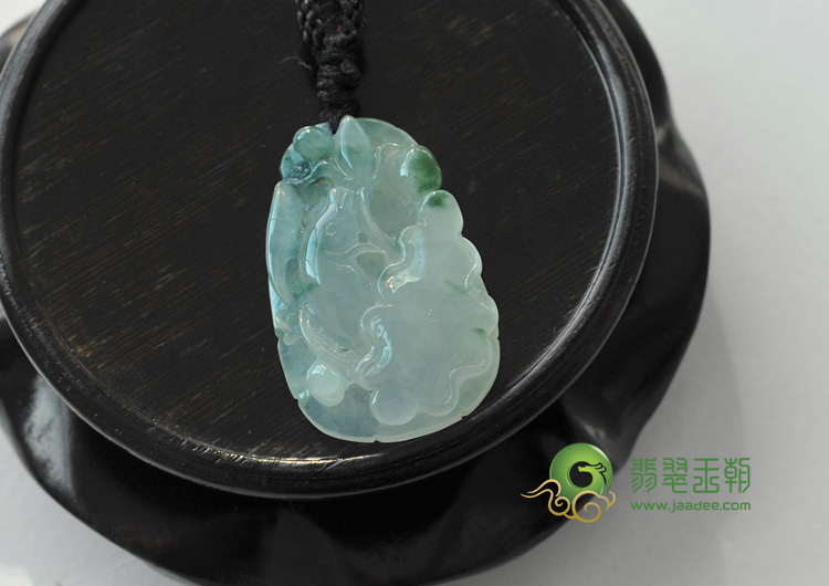 冰种飘花缅甸翡翠年年有余挂件