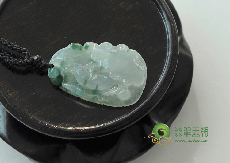 冰种飘花缅甸翡翠年年有余挂件