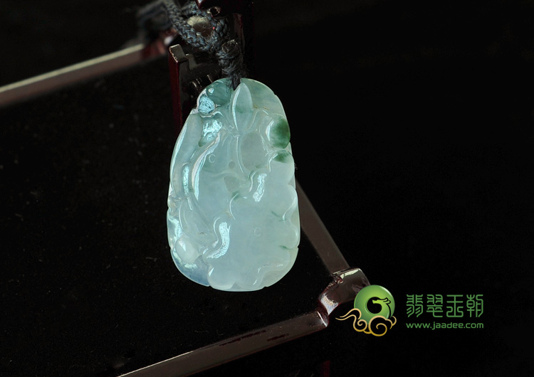 冰种飘花缅甸翡翠年年有余挂件