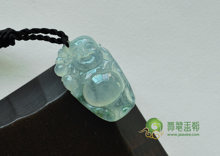 冰玻种飘花缅甸翡翠逍遥佛挂件