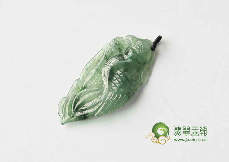 冰种飘花缅甸翡翠英明神武挂件
