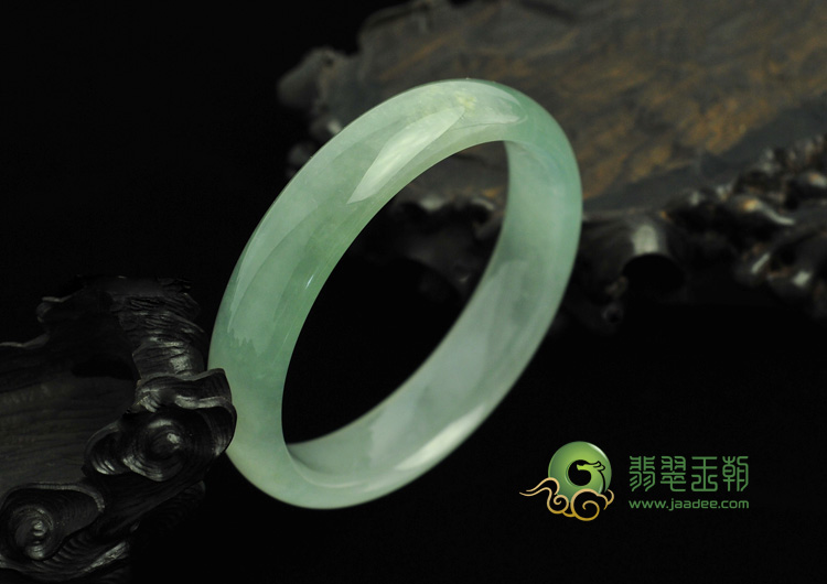 冰种晴水缅甸翡翠手镯（56.7mm）