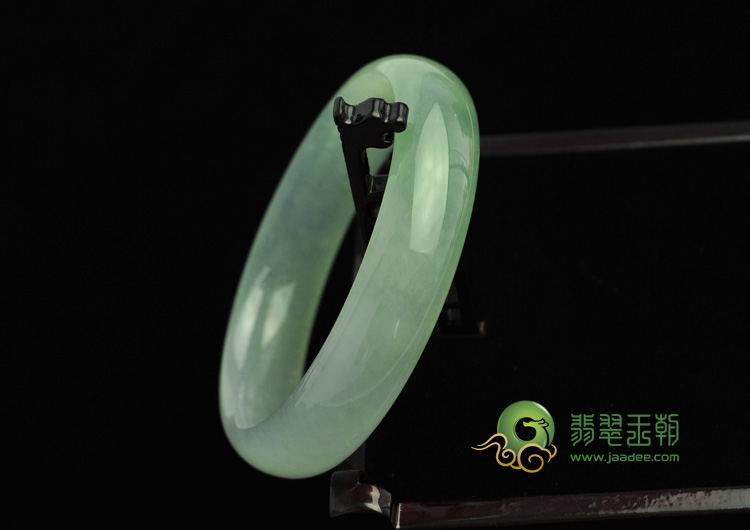 冰种晴水缅甸翡翠手镯（56.7mm）