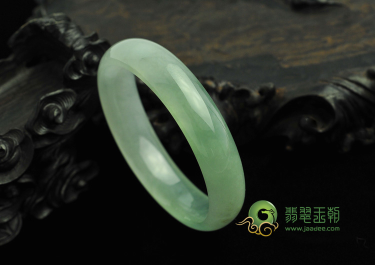 冰种晴水缅甸翡翠手镯（56.7mm）