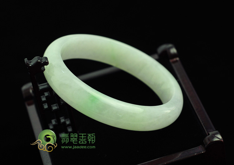 糯冰种飘翠缅甸翡翠手镯（56mm）