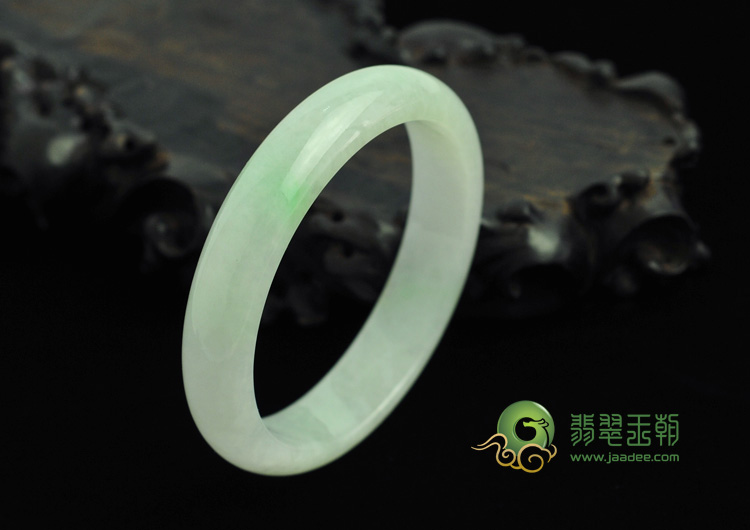 糯冰种飘翠缅甸翡翠手镯（56mm）