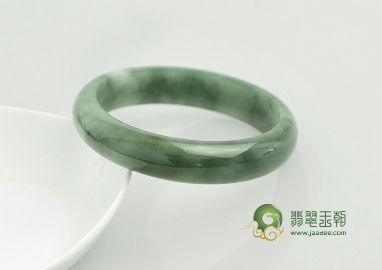 糯冰种油清缅甸翡翠手镯（56.3mm）