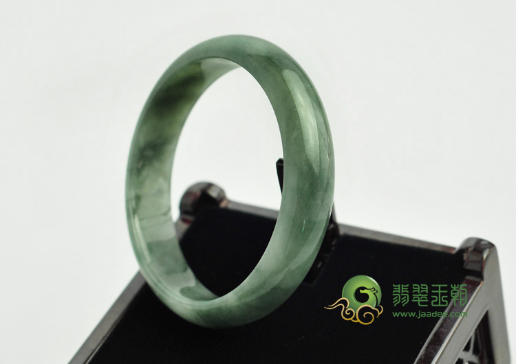 糯冰种油清缅甸翡翠手镯（56.3mm）