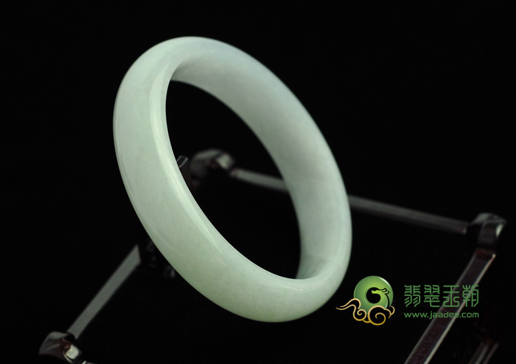 糯冰种淡紫罗兰缅甸翡翠手镯（57.5mm）