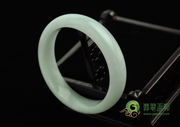 糯冰种淡紫罗兰缅甸翡翠手镯（57.5mm）