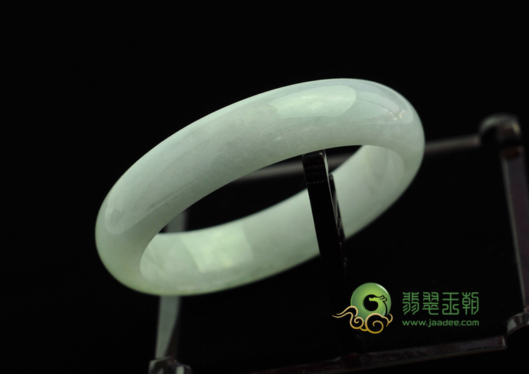 糯冰种淡紫罗兰缅甸翡翠手镯（57.5mm）