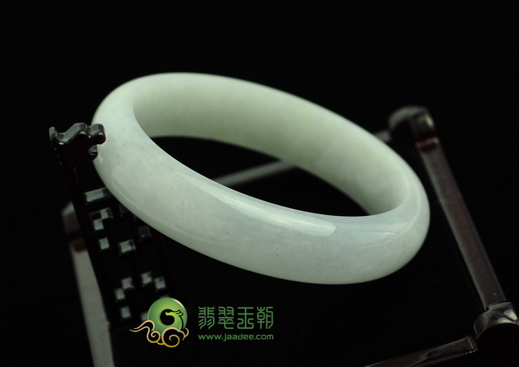 糯冰种淡紫罗兰缅甸翡翠手镯（57.5mm）