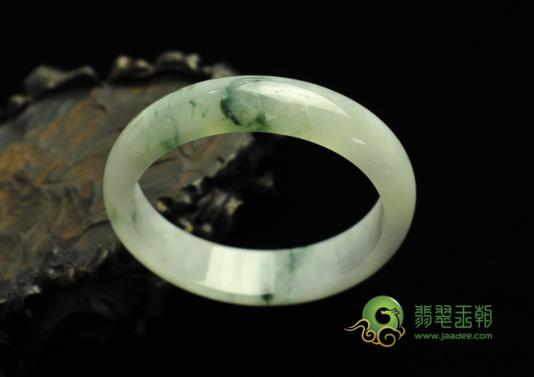 糯冰种飘花缅甸翡翠手镯（60.3mm）