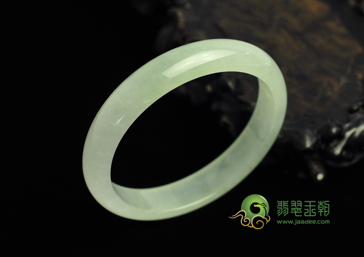 冰种晴水缅甸翡翠手镯（58mm）
