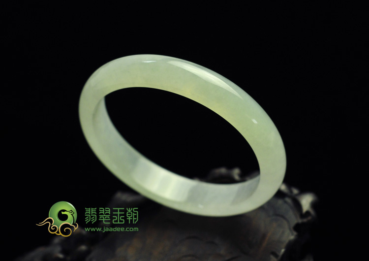 冰种晴水缅甸翡翠手镯（58mm）