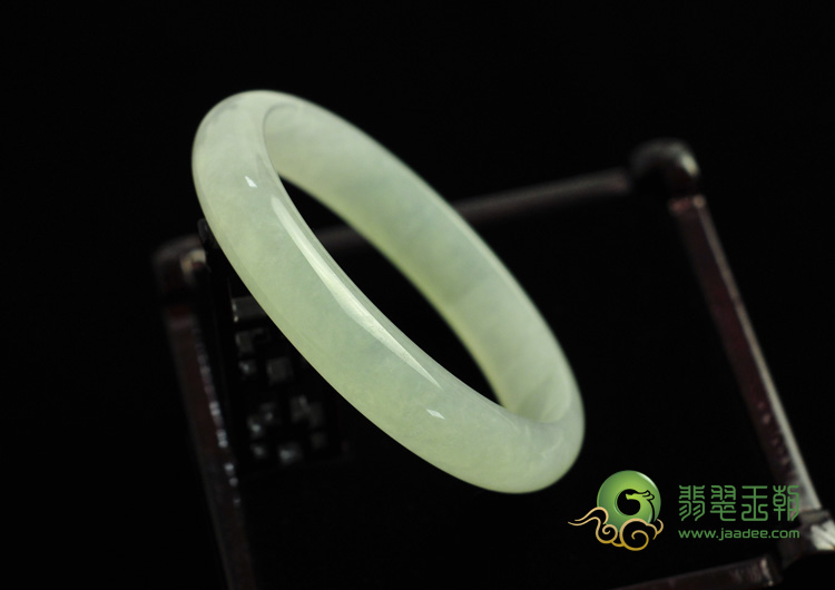 冰种晴水缅甸翡翠手镯（58mm）