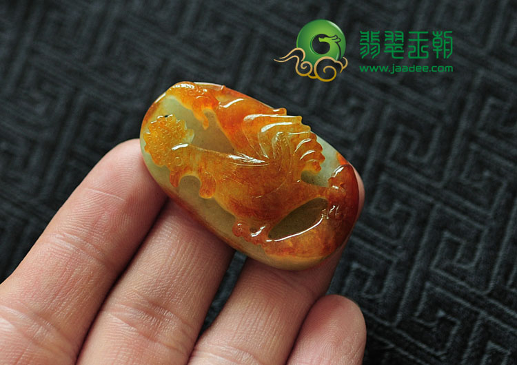 糯冰种红黄翡缅甸翡翠闻鸡起舞挂件