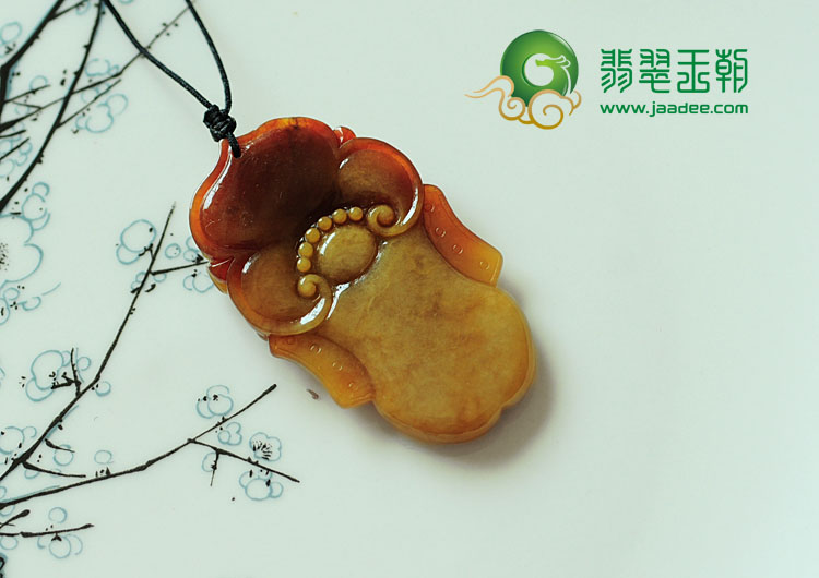 糯冰种红黄翡缅甸翡翠兽头挂件