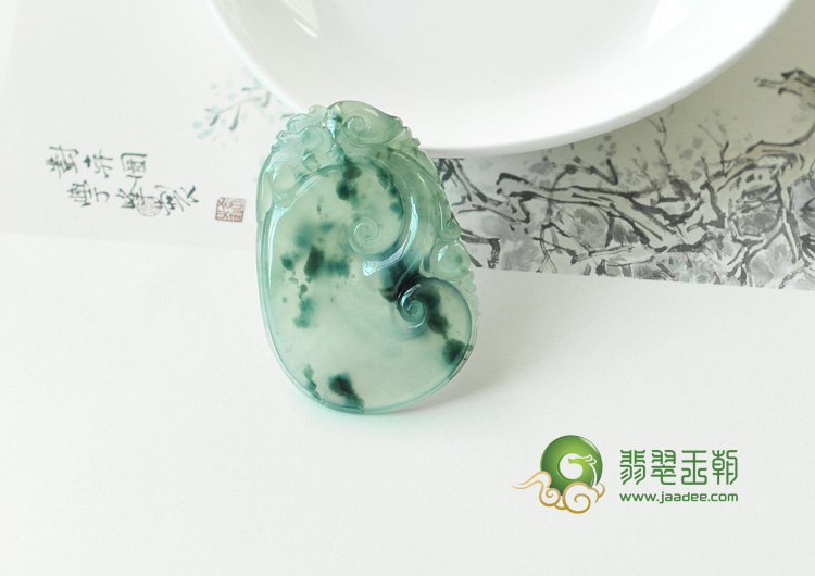 冰种飘花缅甸翡翠如意寿挂件